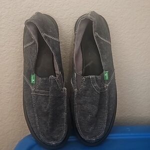 Womens Sanuk shoes